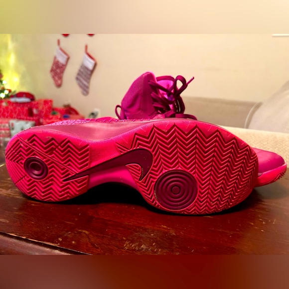 2013 Nike Hyperdunk Raspberry Red - Picture 6 of 6